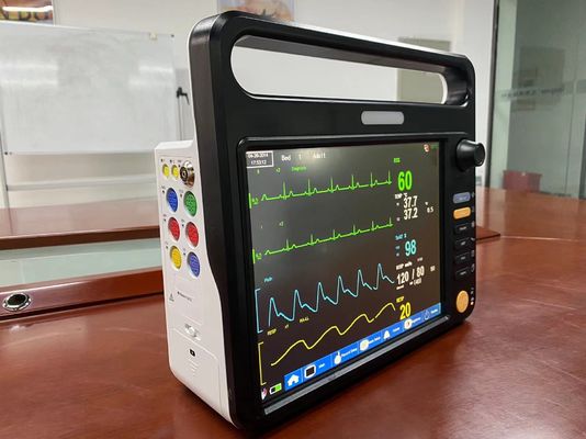 Máquina de monitoramento de pacientes cardíacos multilíngue com EtCO2