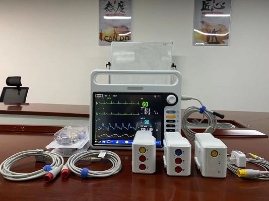 Equipamento modular de monitorização de pacientes hospitalares multilíngue com ECG NIBP SPO2
